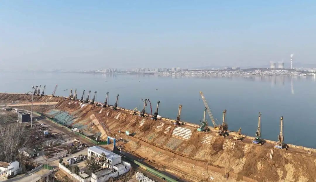 金泰SG系列抓斗主导白龟山水库除险加固工程，设备占比高达85%